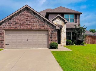 1502 Golden Spike Dr, Ennis, TX 75119