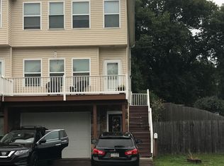 121 Poplar St, Spring City, PA 19475