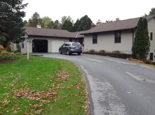 3969 Valley Stream Cir, Oneida, WI 54155