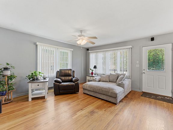 3rd image of 2124 N Gayman Ave
