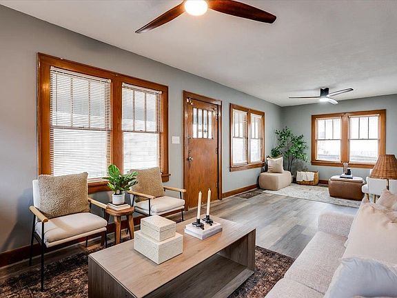 5th image of 1831 N Park Pl