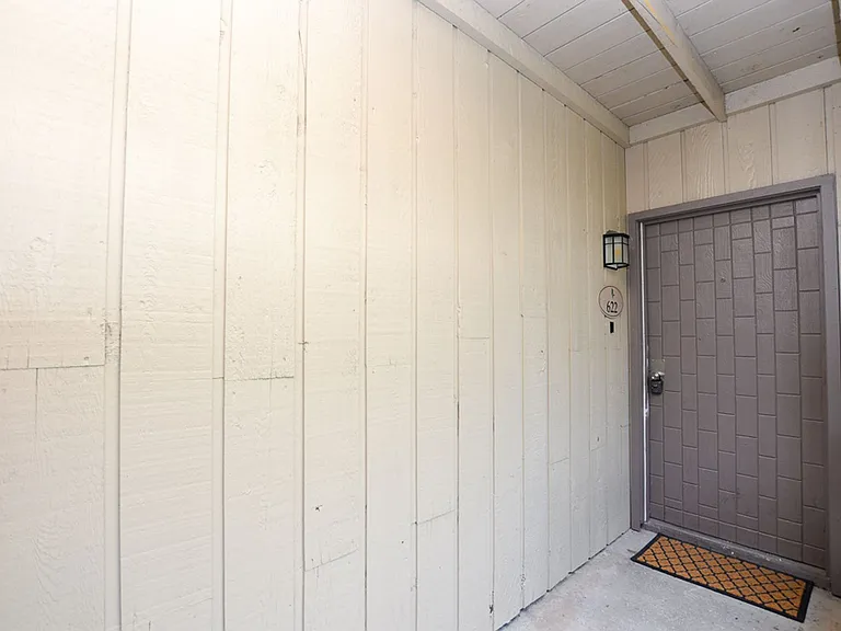 622 Olde Camelot Cir #3212 — Photo 11