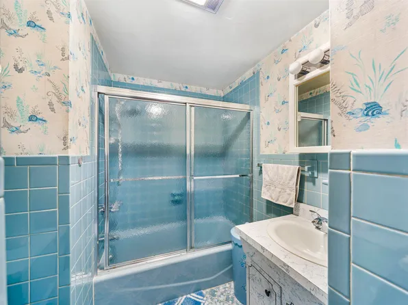 415a 57th Street image 11 of 37