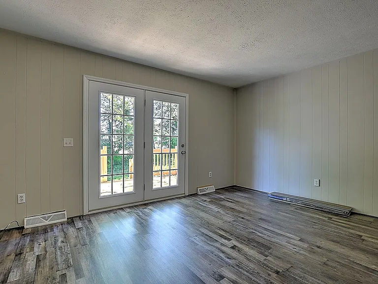 405 Cypress St — Photo 7