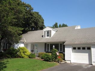 10 Riverledge Rd, Hudson, NY 12534