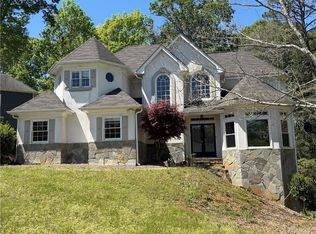 1660 Laurel Creek Dr, Lawrenceville, GA 30043