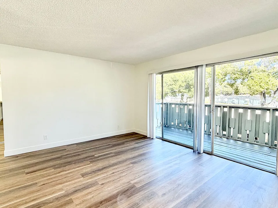 Alameda Apartments