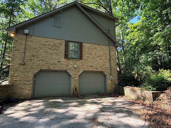 4th image of 2512 Walker Rd SE