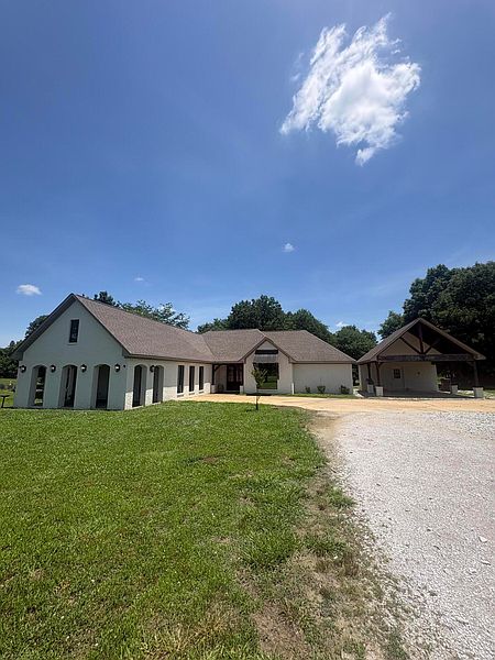 Property photo 38