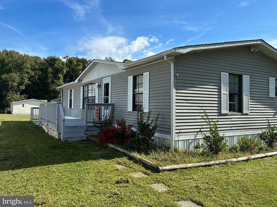 1st image of 211 Forest Green Rd