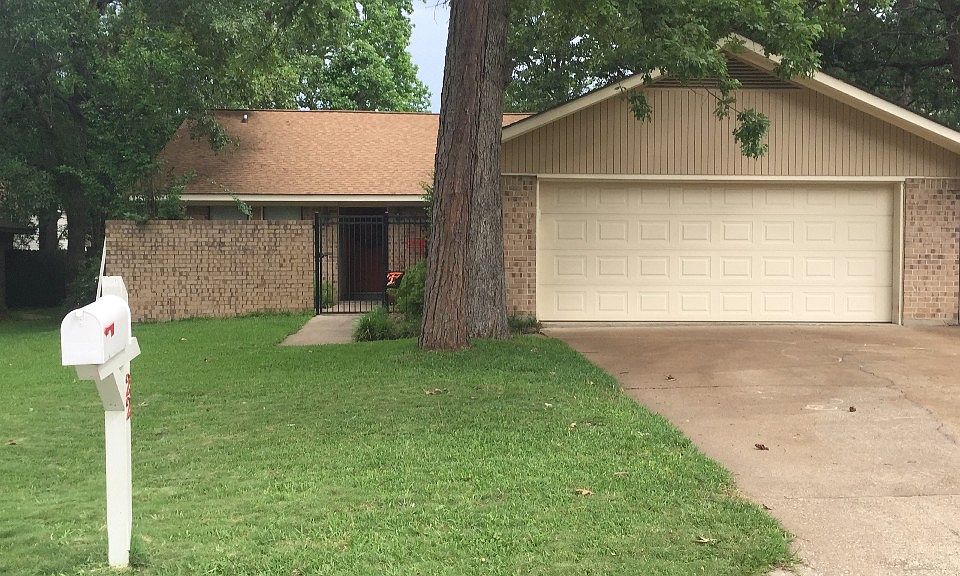 1st image of 22 Glenview Ct