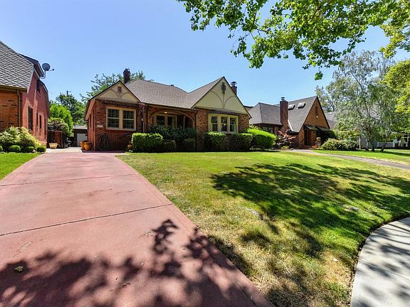 3rd image of 1515 38th St
