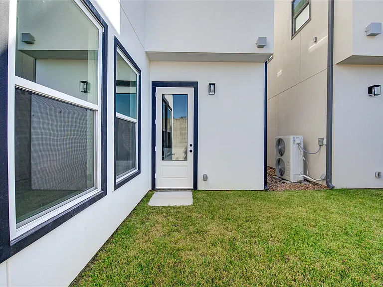 2928 El Fenice Ln — Photo 16