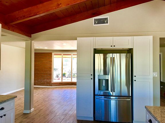 Beautiful stainless steel brand new GE refrigerator