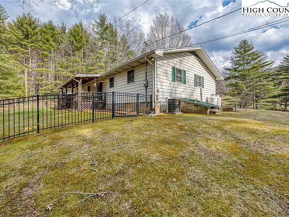 5th image of 557 Waddell Road