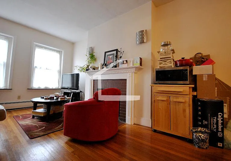 170 Winthrop Rd #5 — Photo 21