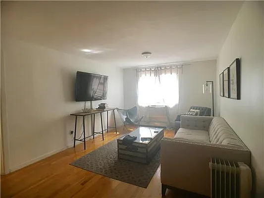 Rented by Avenue Sotheby's International Realty | media 13