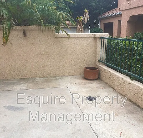 1255 Jamaica Ln — Photo 7