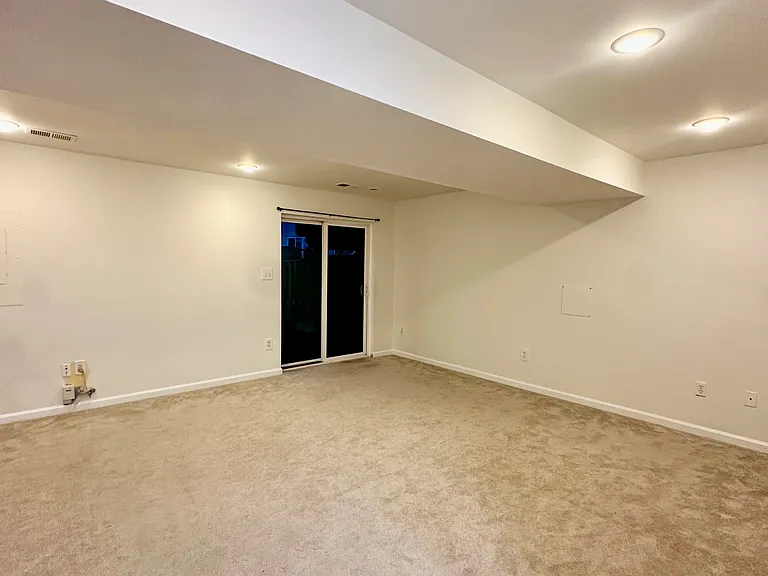 9242 Jessica Dr — Photo 4
