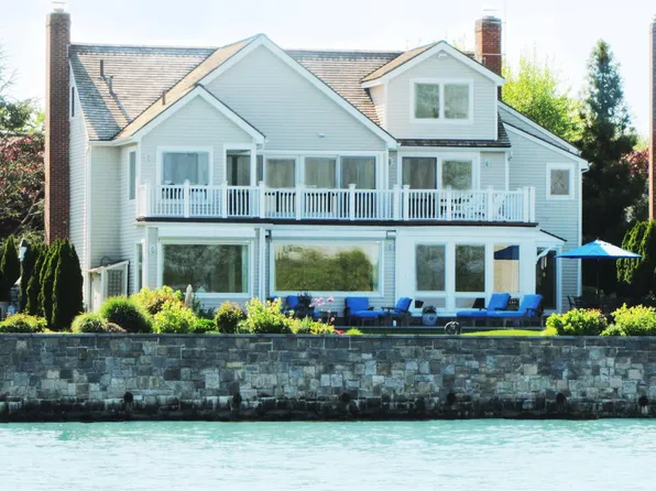 150 Dolphin Cove Quay, Stamford, CT 06902