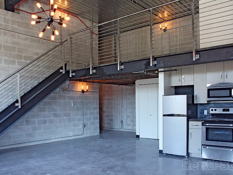 Warehouse Lofts — Photo 18