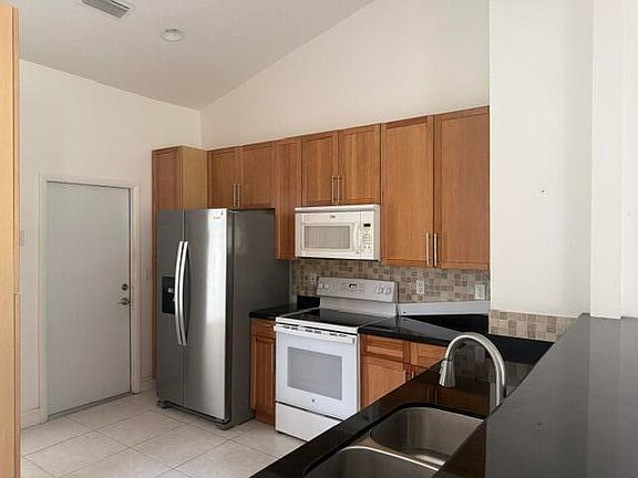 5th image of 9453 Burlington Place