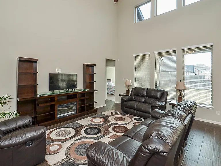 3035 Dragonlet Ln — Photo 34