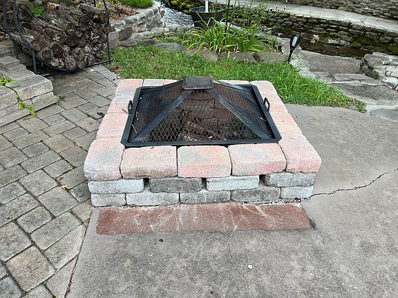 4th image of 4229 E Pkwy #215