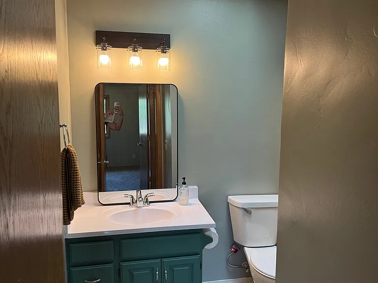 11139 Edgewood Cir N — Photo 14