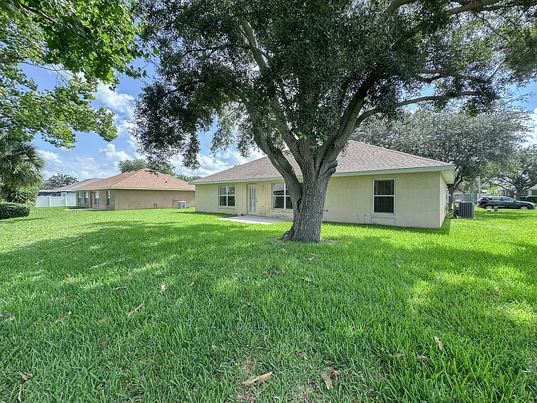 224 Faulkner St — Photo 32