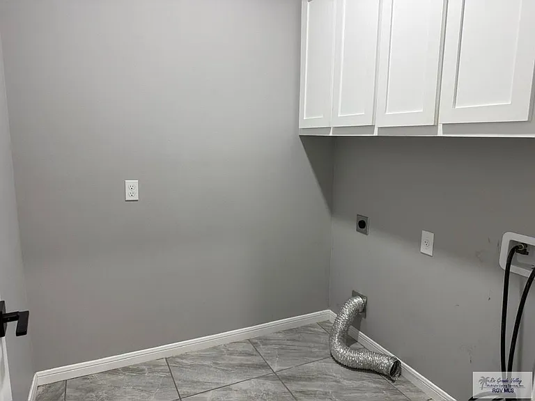 9388 N Queen Palm — Photo 22