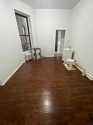 5th image of 147 E 97th St APT 1W