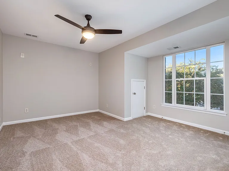 15820 Lavenham Rd — Photo 23