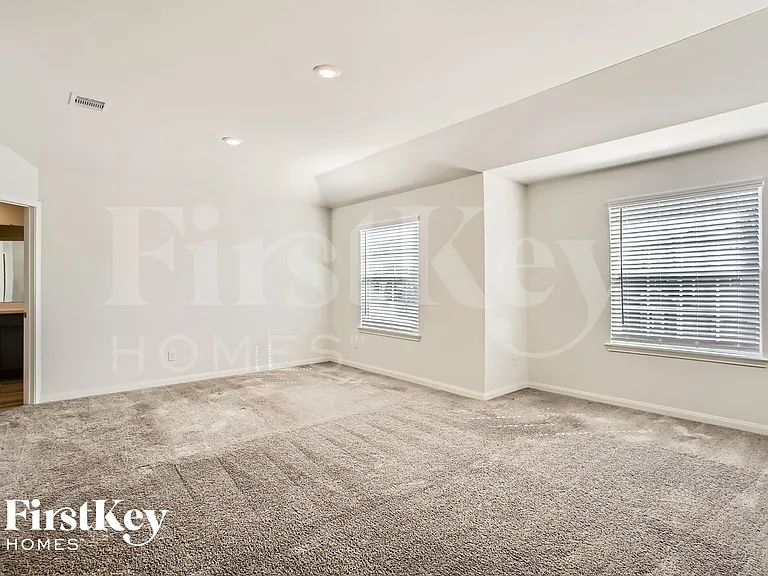 26732 Frost Dr — Photo 15