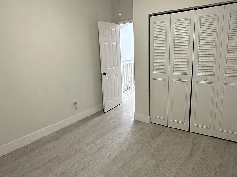 715 SW 148th Ave #610 — Photo 39