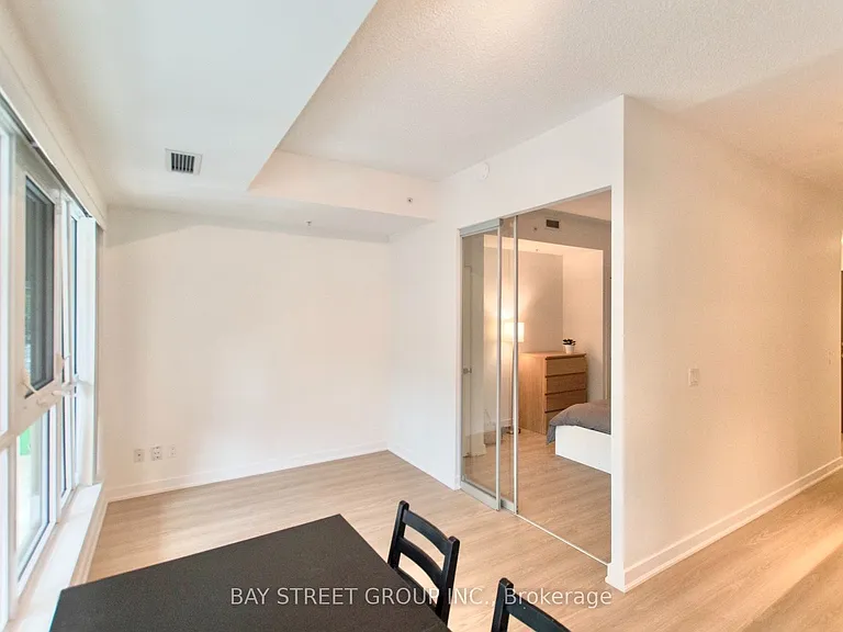 199 Richmond St W #203 — Photo 8