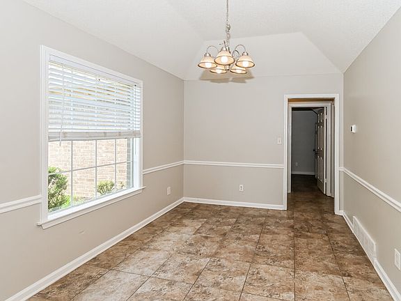 5th image of 6737 May Springs Dr