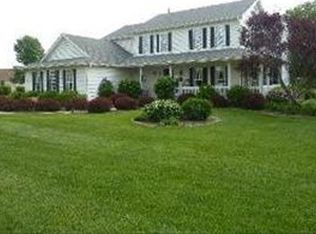 706 Woodridge Trl, McHenry, IL 60050