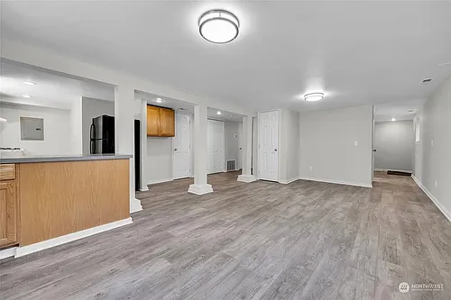 4327 4th Ave NE #2 Photo 1
