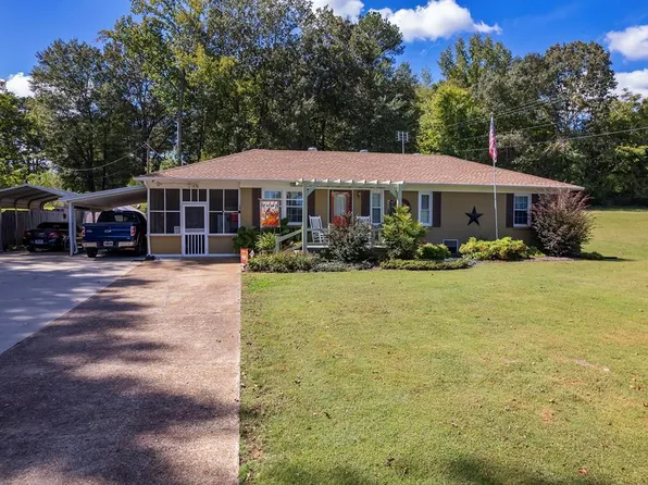 227 Murray Ln, Huntingdon, TN 38344