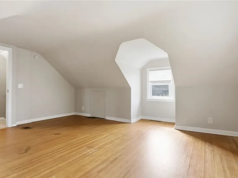 27 Pleasant View Dr — Photo 18