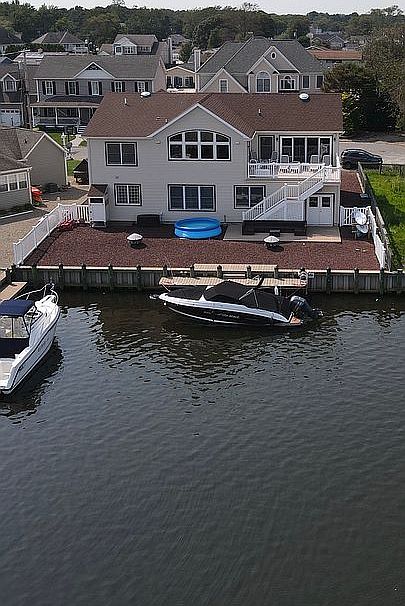2nd image of 914 Shenandoah Dr