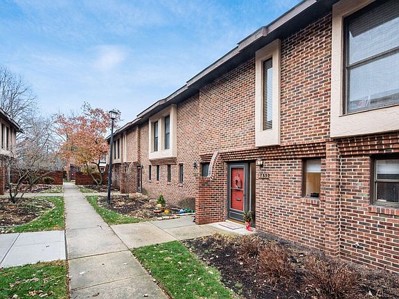 4th image of 2832 Downing Way #51