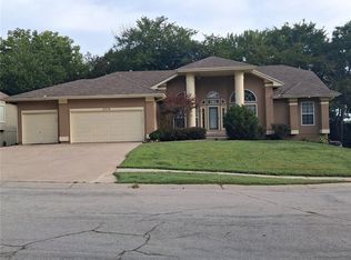 2518 SW Wintervalley Ct, Lees Summit, MO 64081