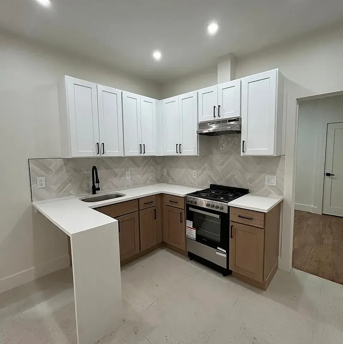 2 bed, $2,025 — Photo 1