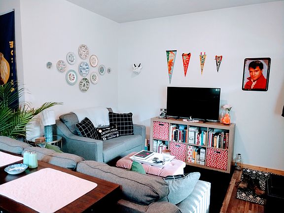 4th image of 662 Clyde St #B