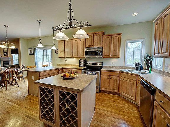 5th image of 6700 Arbor Meadows Dr