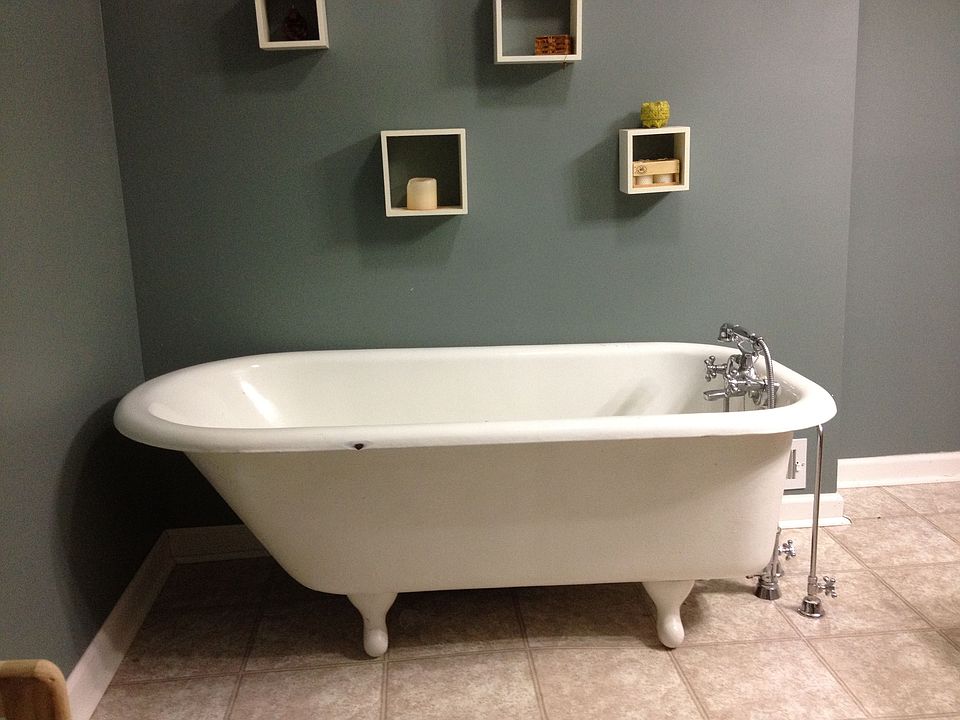 claw foot tub