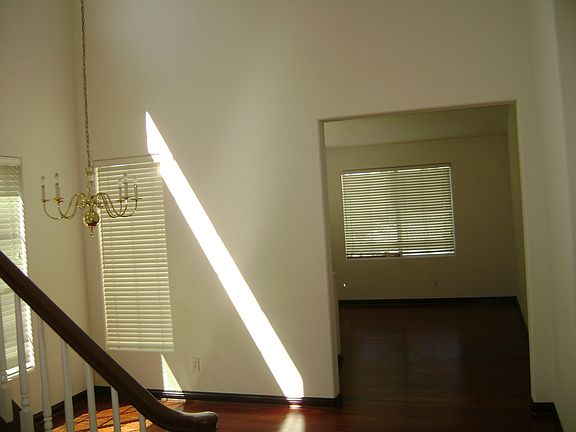 2nd image of 1041 Vista Oak Pl