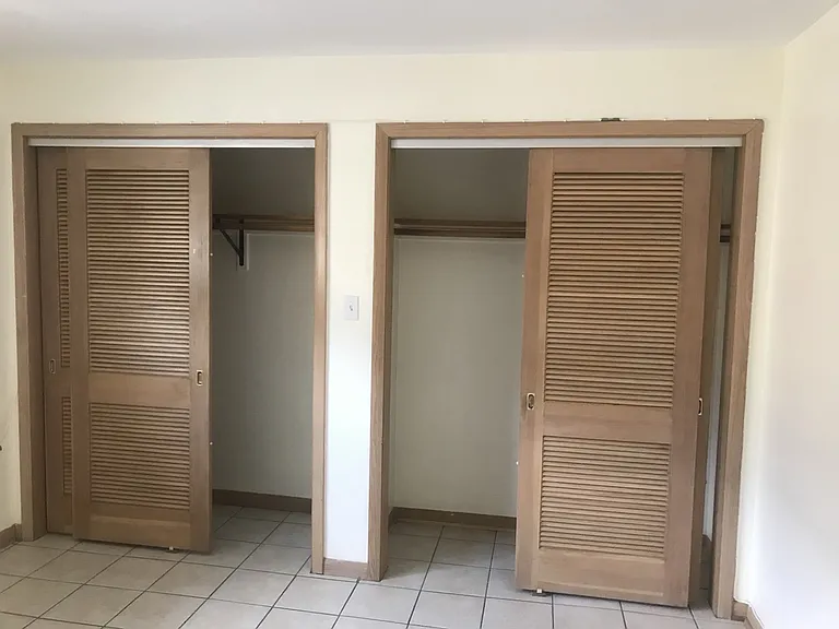 1425 W Touhy Ave #205 — Photo 6